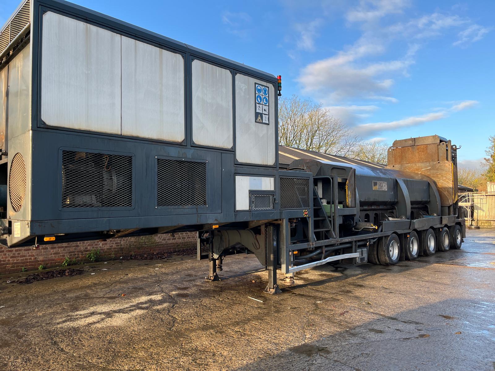 Used Louritex mobile 700T scrap shear