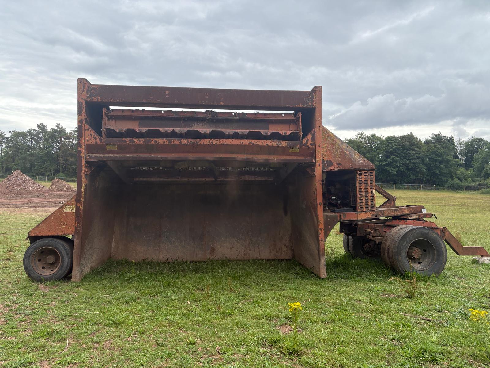 2002 Extec Box Screen