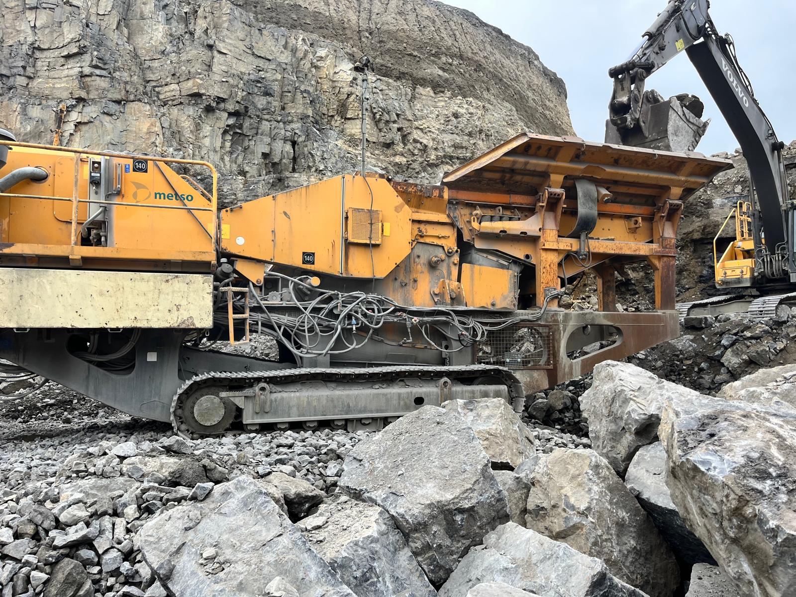 Metso LT 105 tracked jaw for sale 