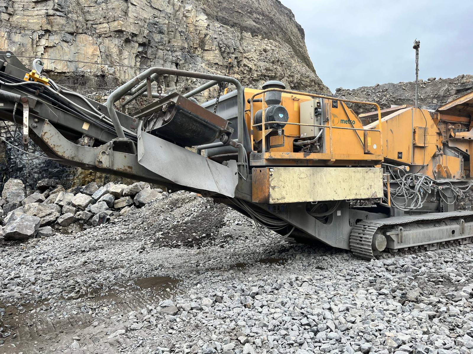 Metso LT 105 tracked jaw for sale 