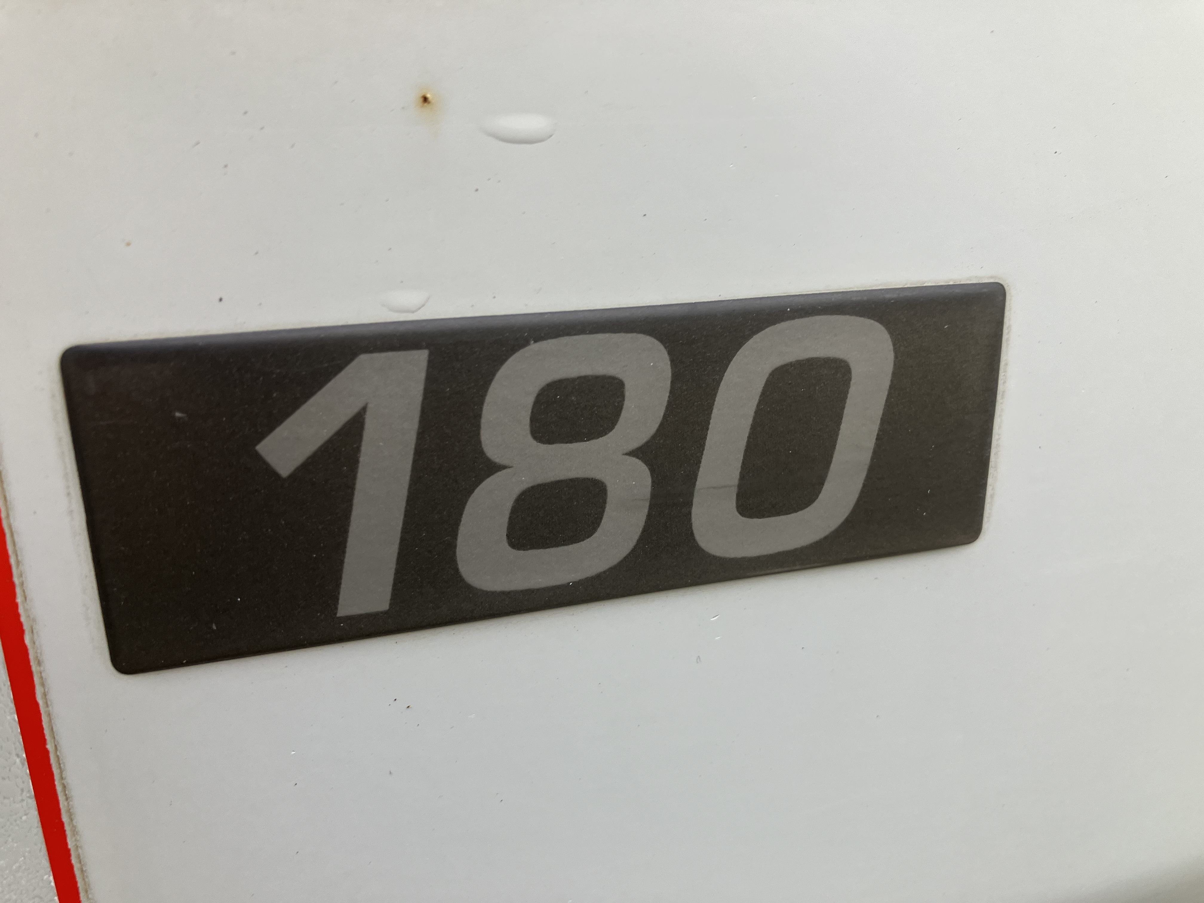 CAMION POUBELLE BOM MIDLUM 180-10T