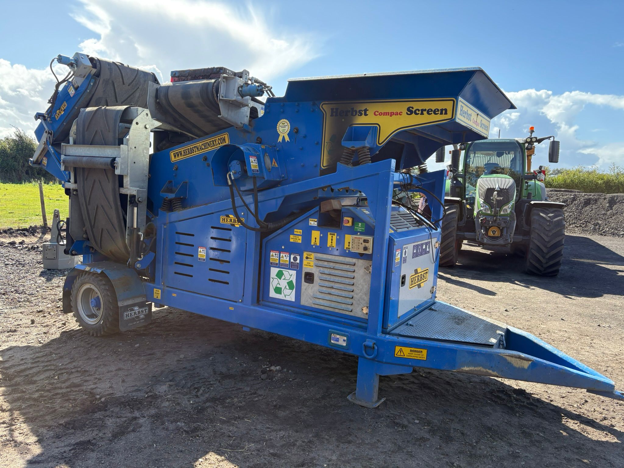 2024 Herbst HCS74