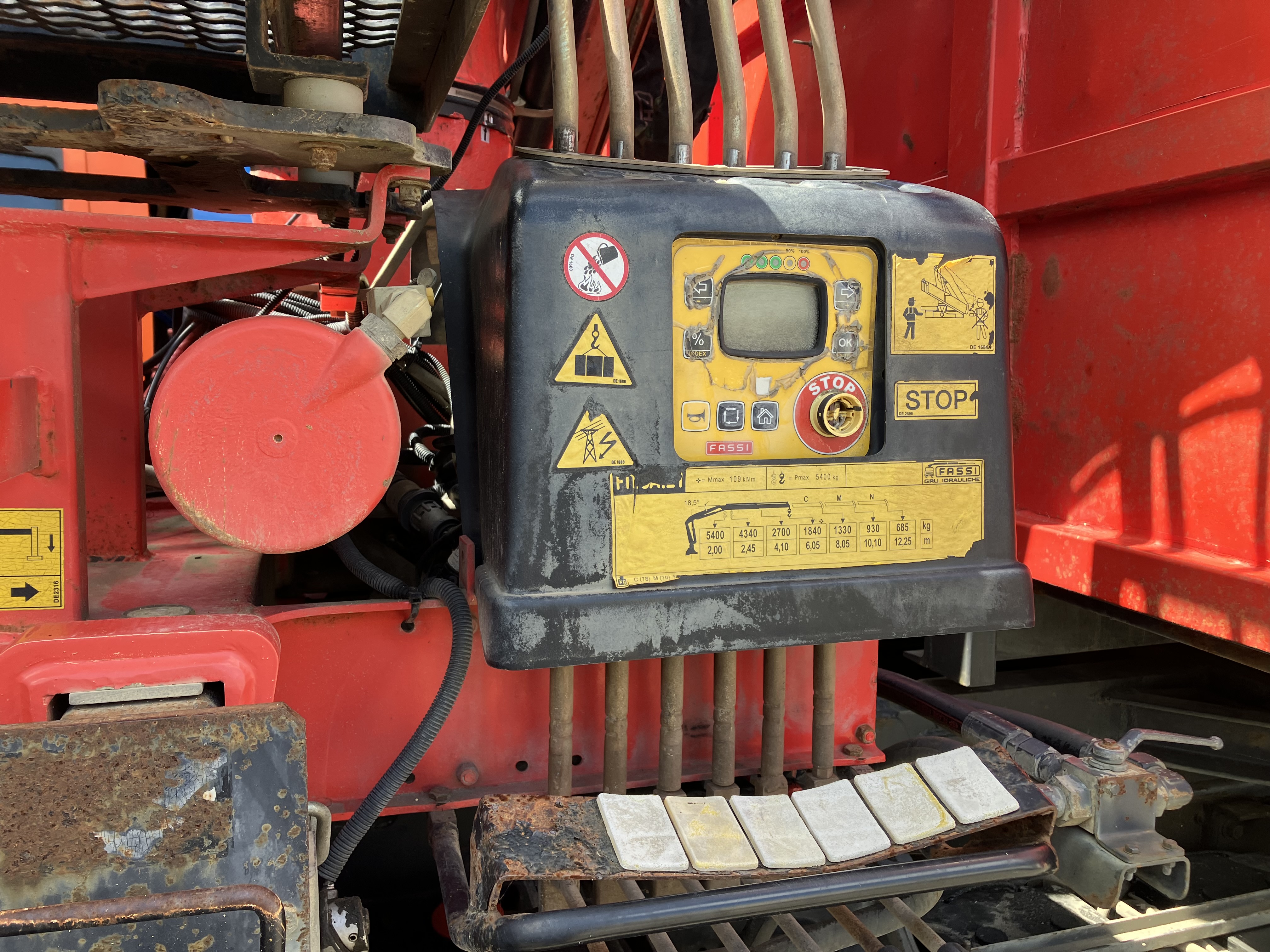 CAMION BIBENNE GRUE FASSI 110 KERAX 320