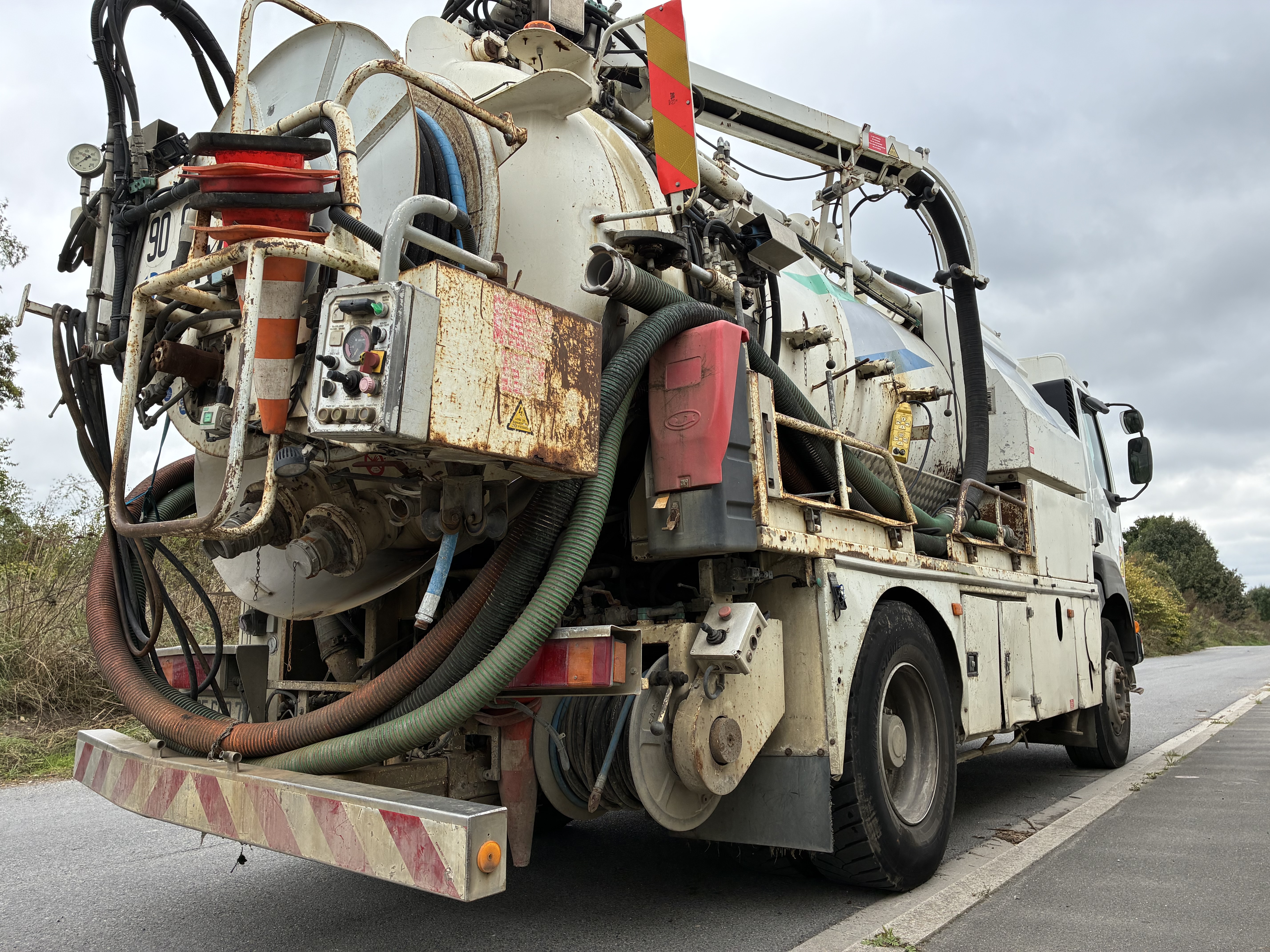 Camion hydrocureur Renault kerax 