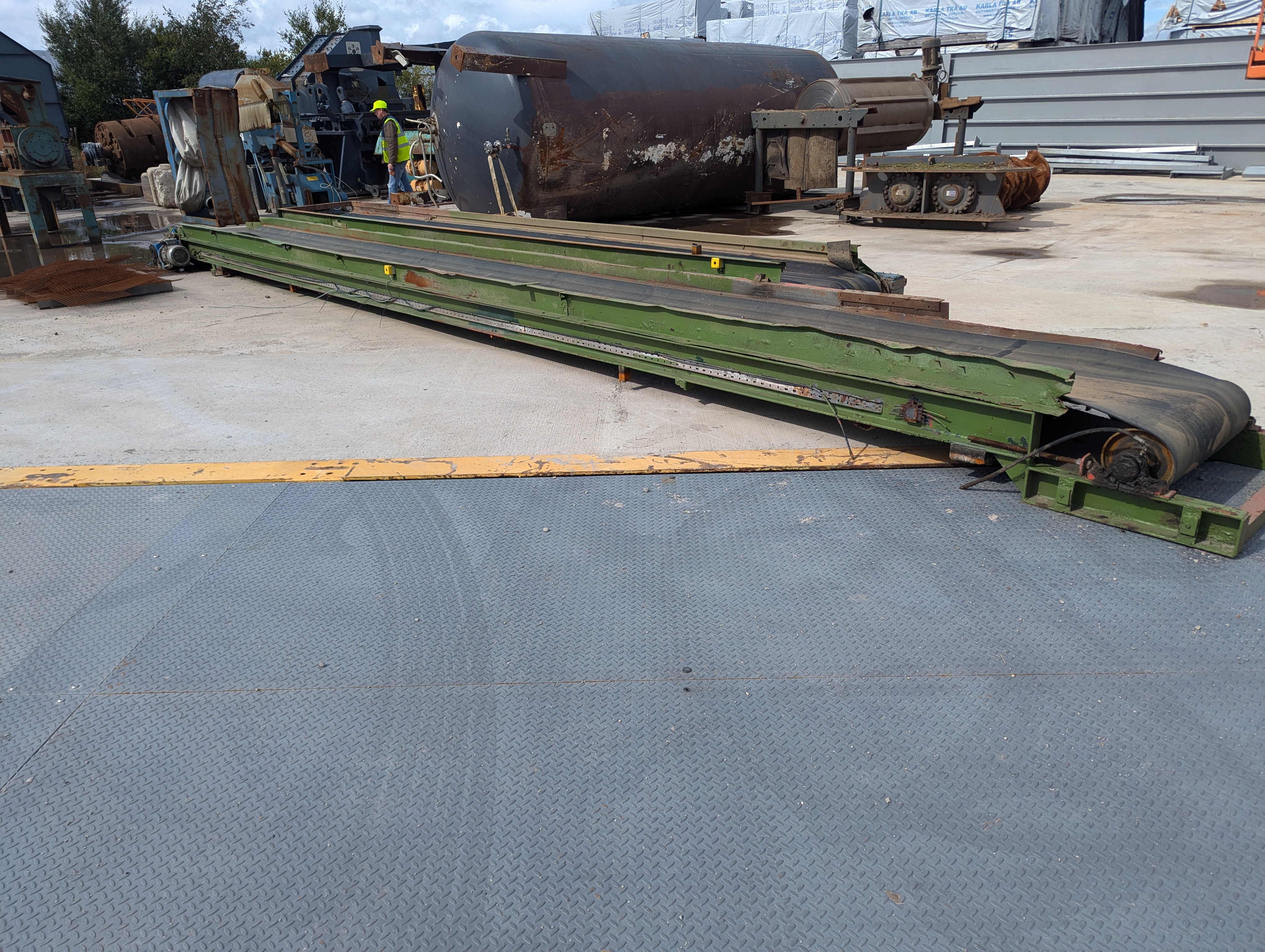 Conveyor belt 