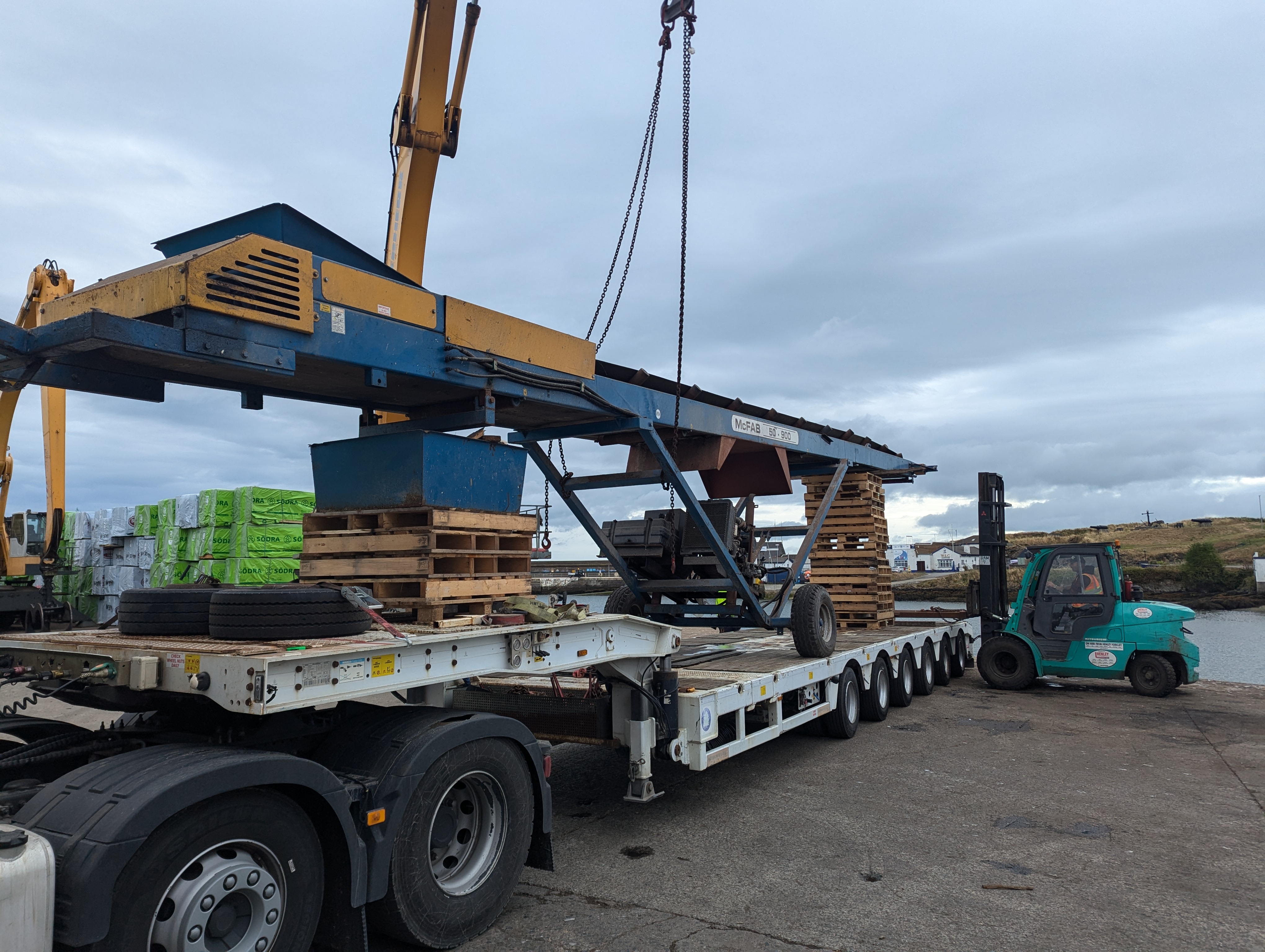 Stock piler conveyor 