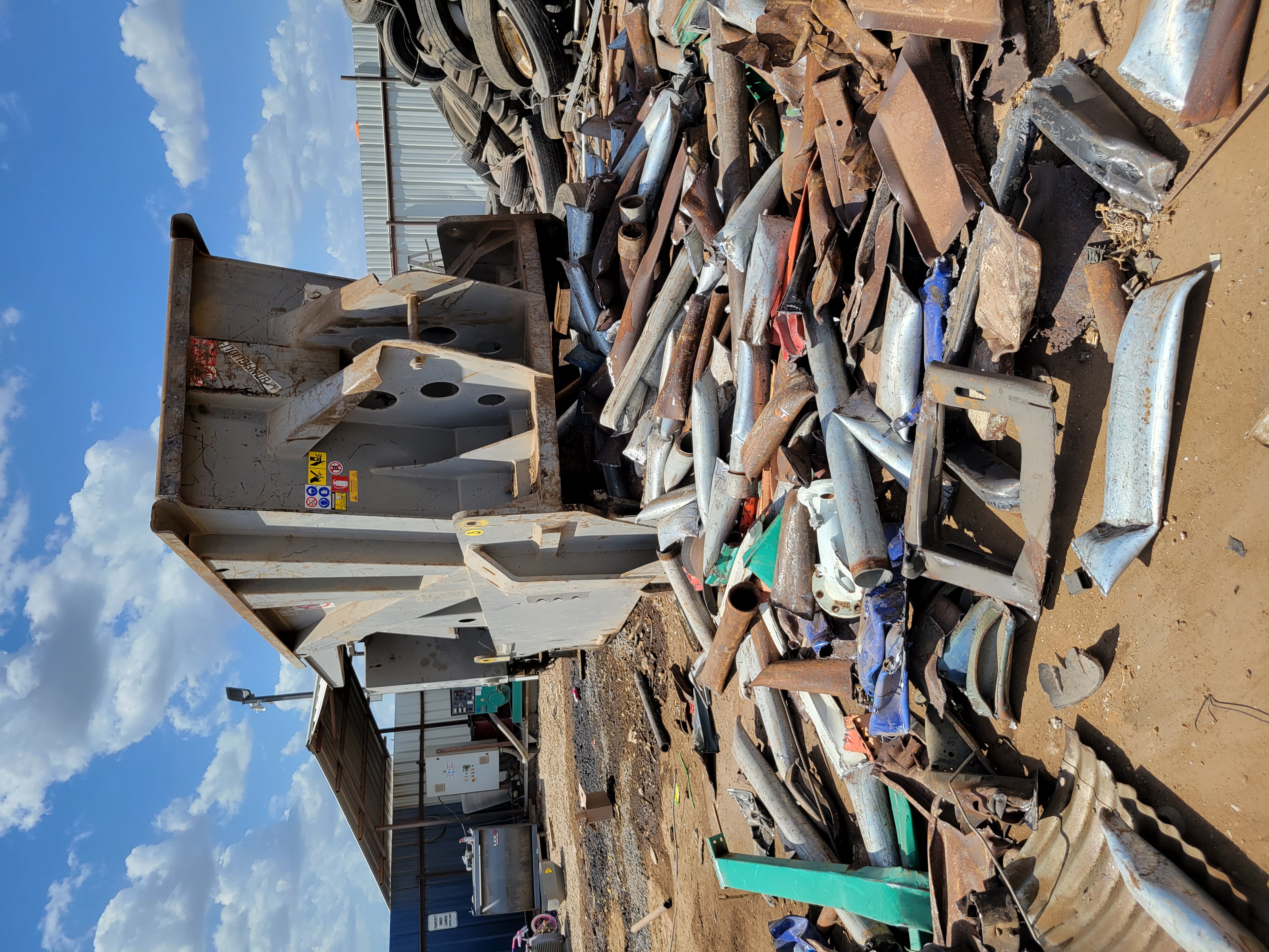 SCRAP SHEAR BONFIG SQUALO 1000T