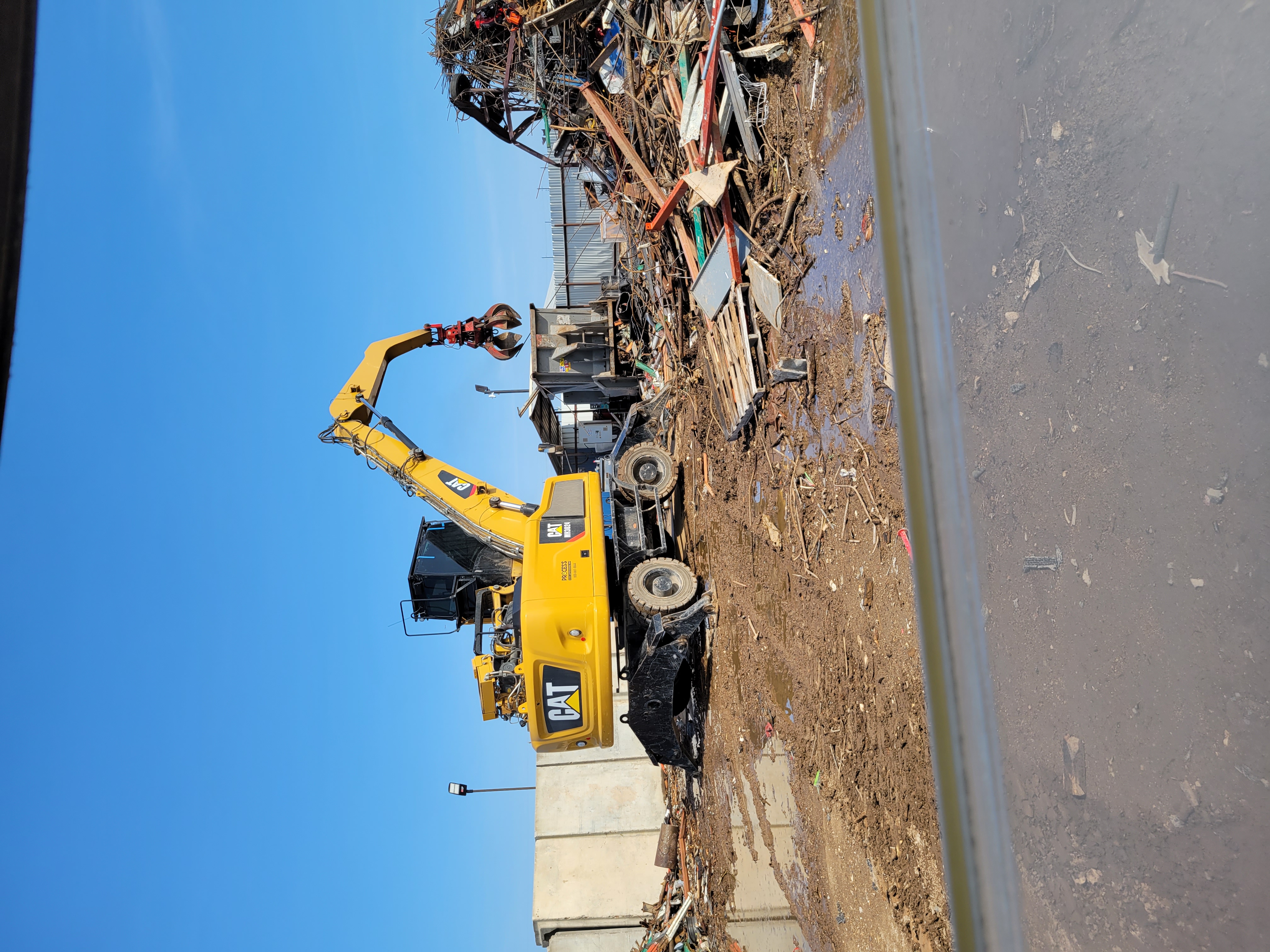 SCRAP SHEAR BONFIG SQUALO 1000T