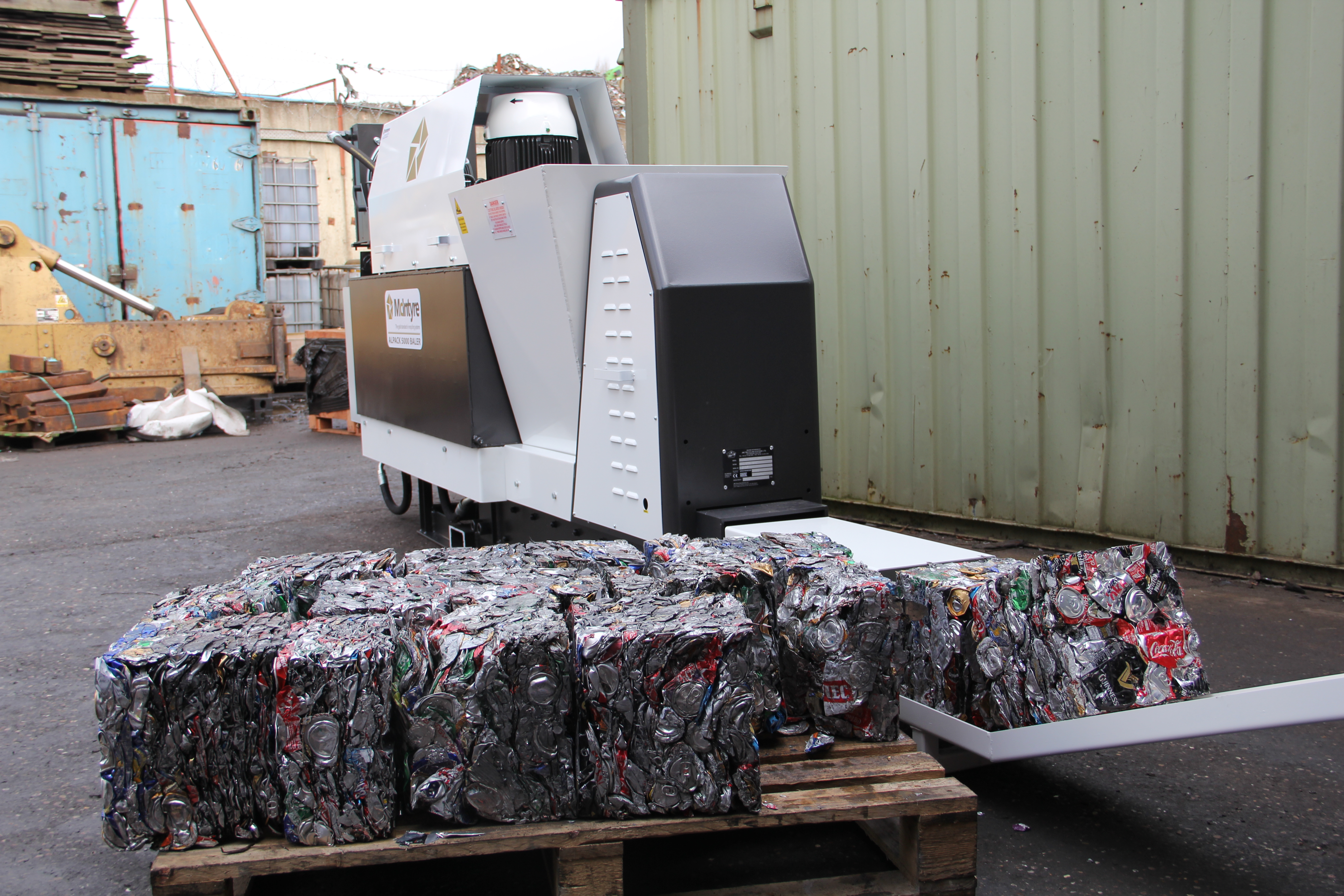 McIntyre M20 Can Baler
