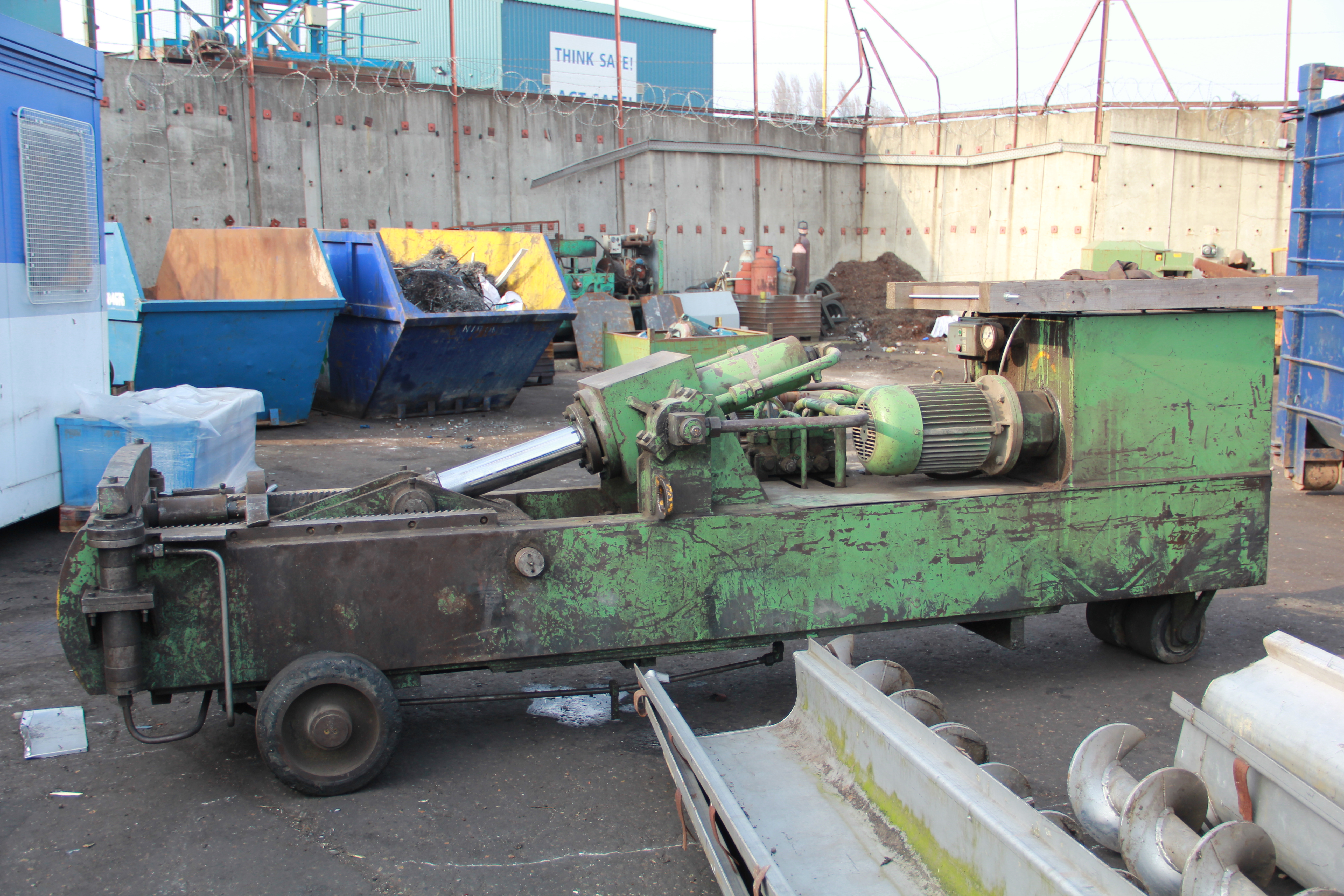 Morros GBC15 Baler
