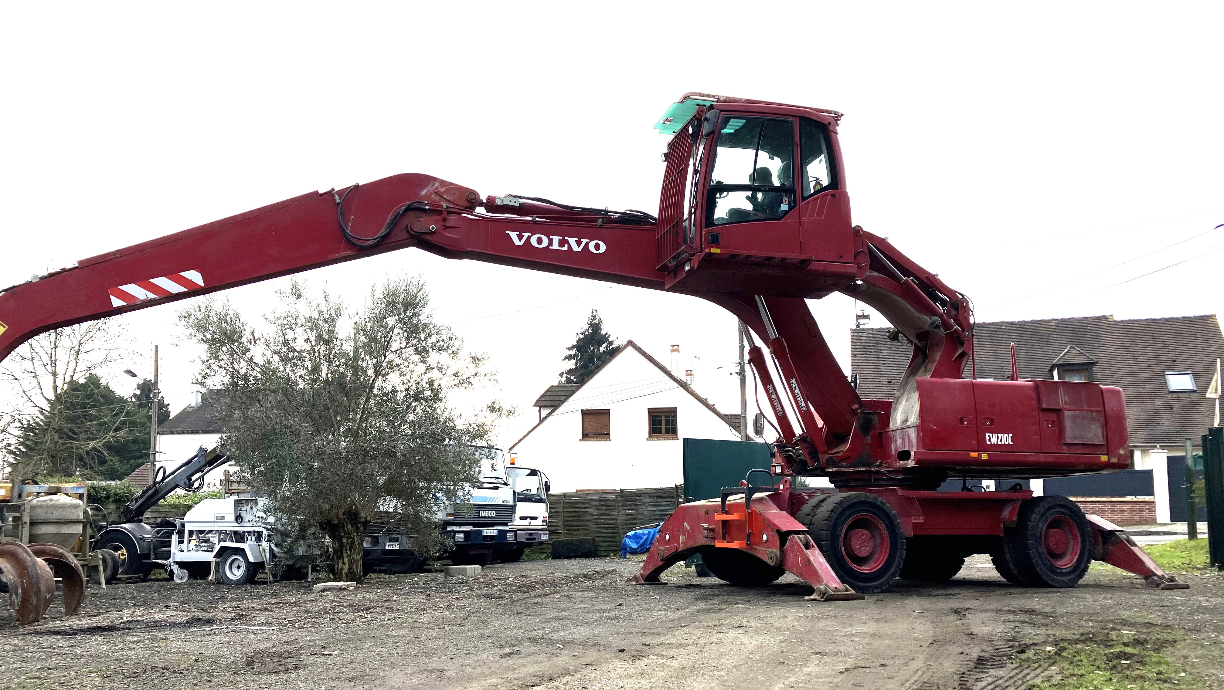 PELLE MANUTENTION VOLVO EW210