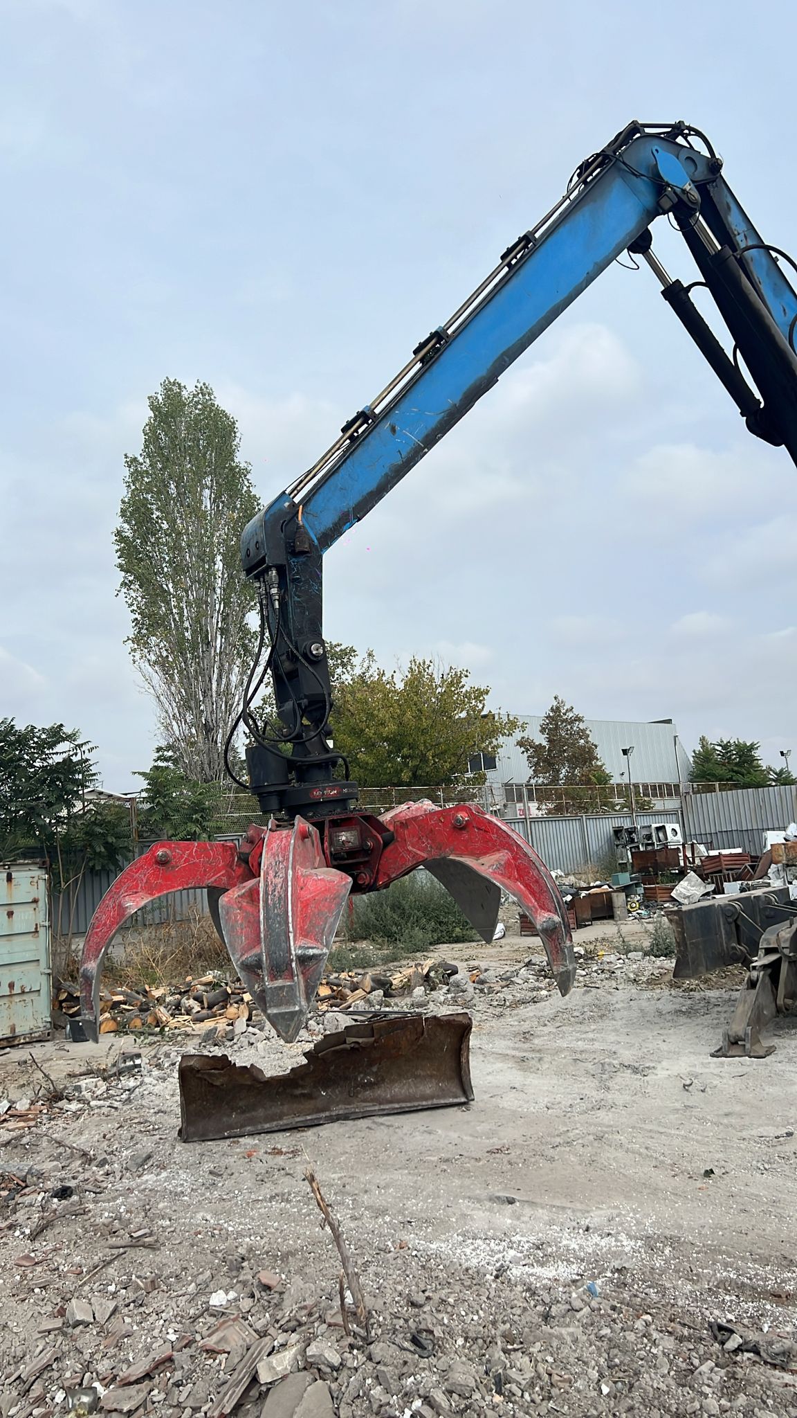 Orange Peel Scrap Grab 0.6 m3