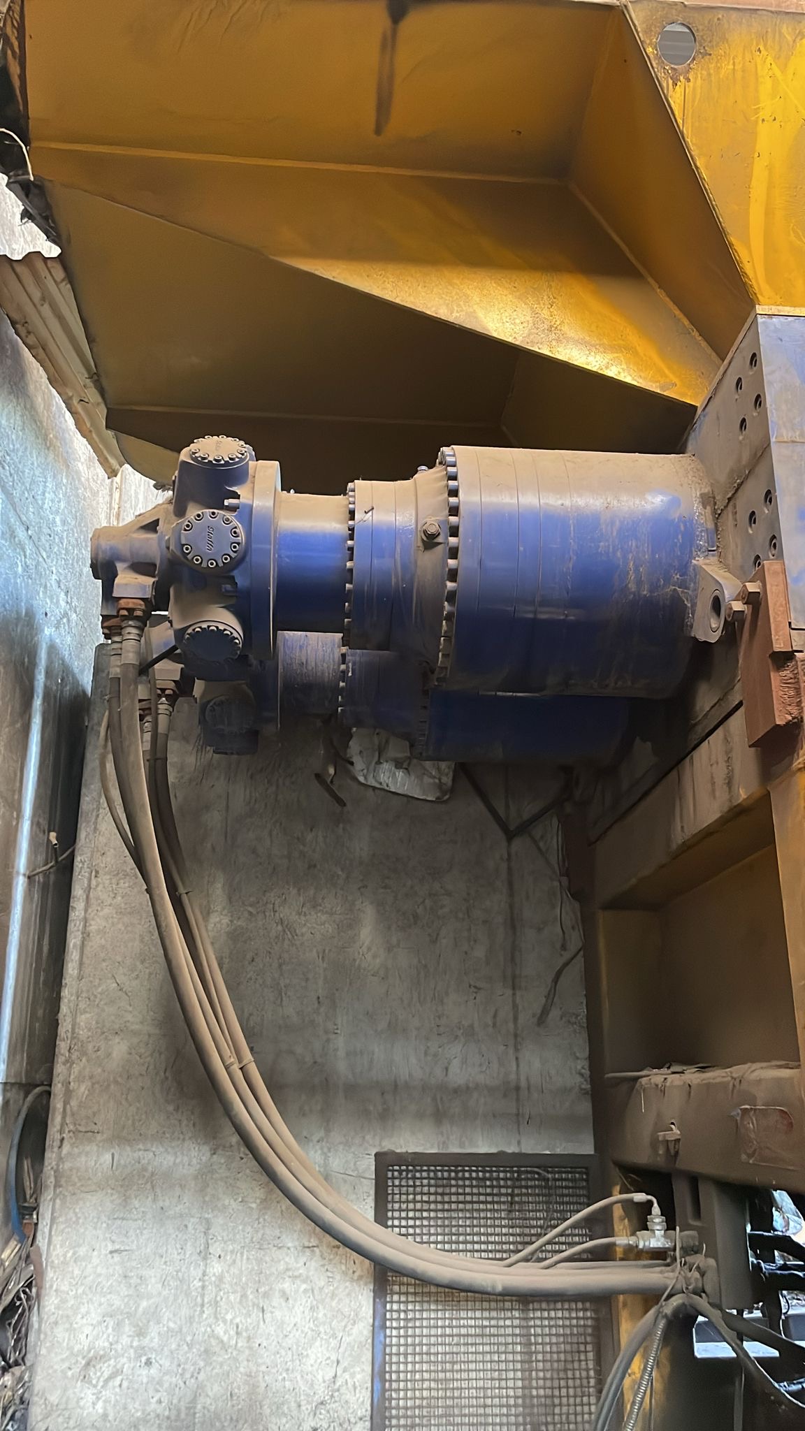 Shredder scrap metal